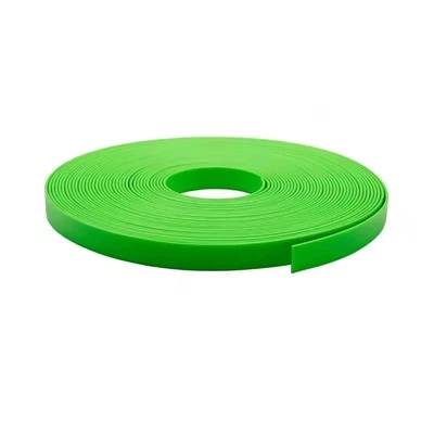 Patvari PVC dengta nailoninė juosta, skirta arklių kamanoms